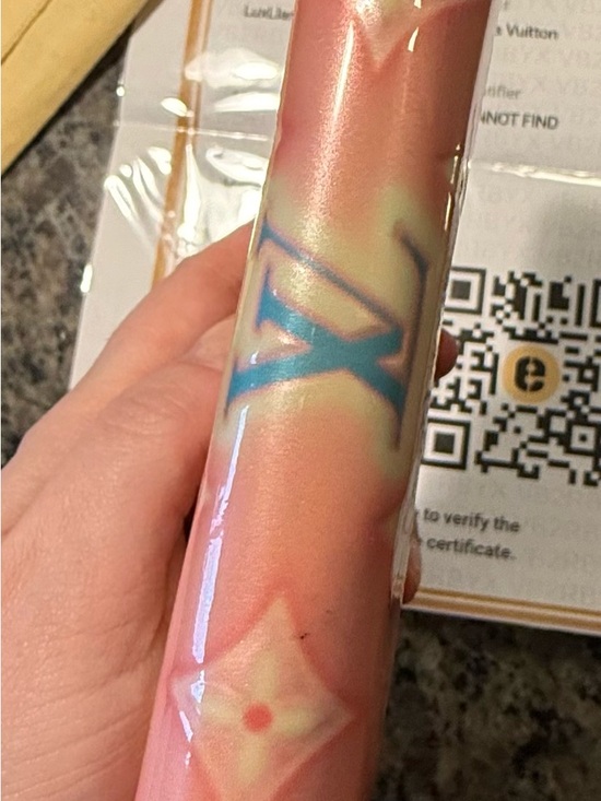 Louis Vuitton Valentine's Vernis
Monogram Limited Edition
Long Zippy Wallet - Picture 7 of 13